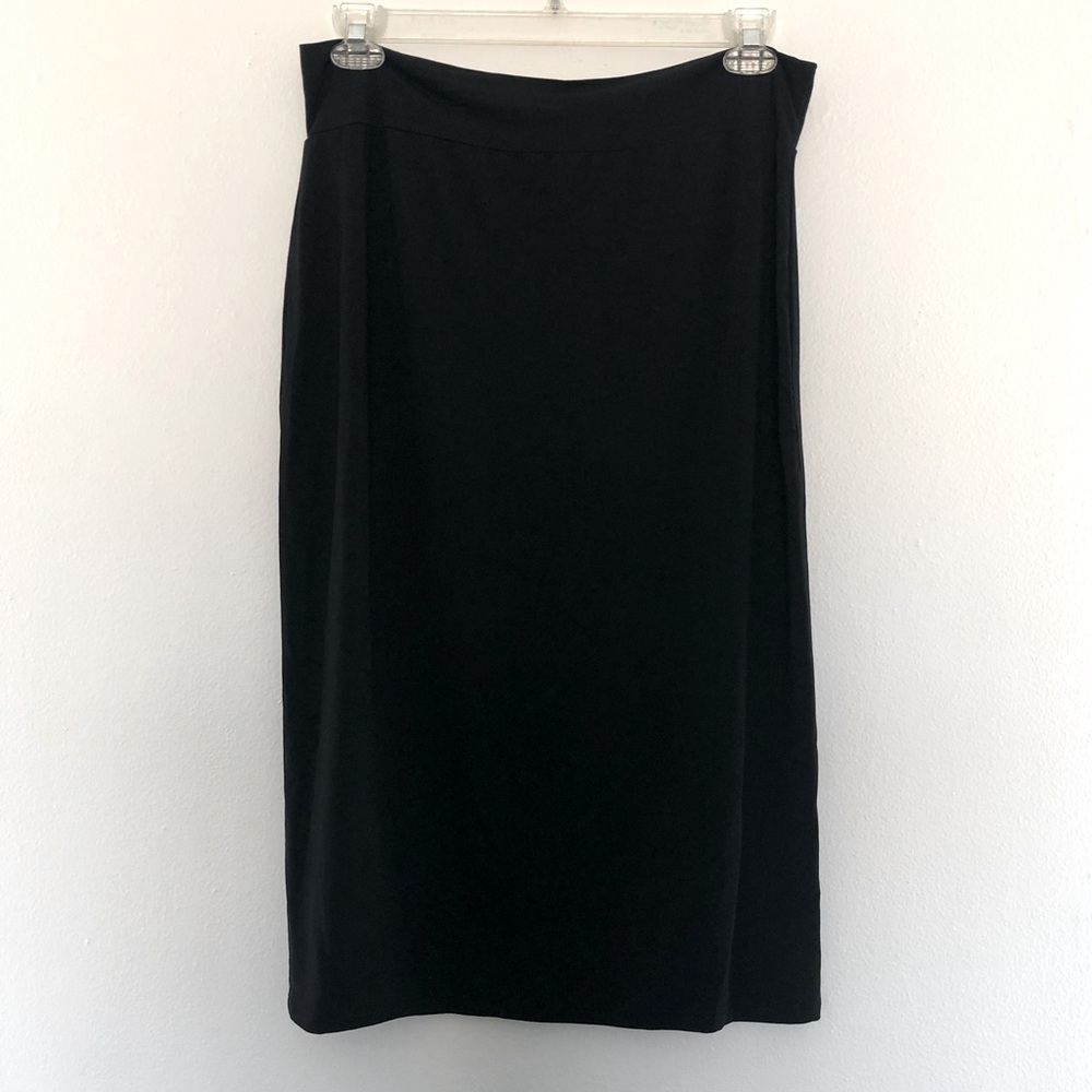 Nuggles black skirt